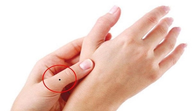 Ảnh 2: Ý nghĩa của nốt ruồi trên ngón tay cái