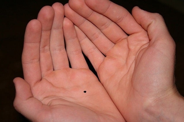 Góc giải đáp: Nốt ruồi trong lòng bàn tay có ý nghĩa như thế nào?